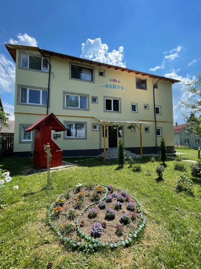 Hotel Vila Zenyt Piatra Fântânele Exterior foto