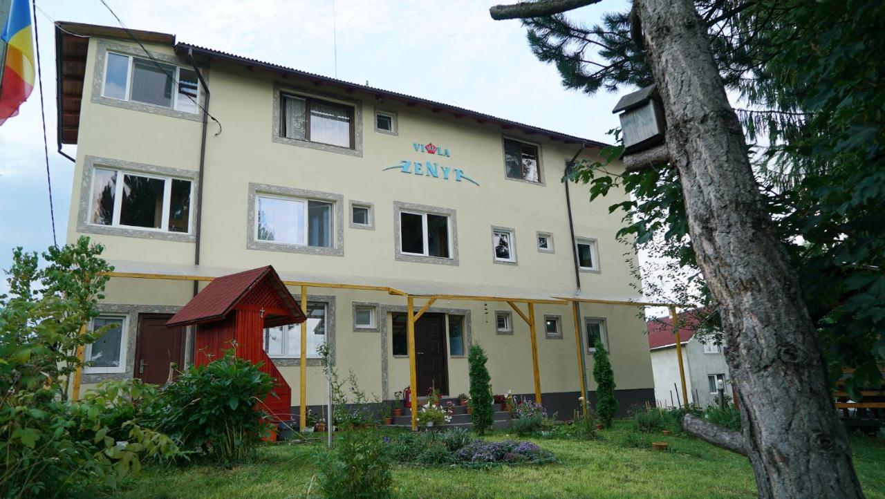 Hotel Vila Zenyt Piatra Fântânele Exterior foto